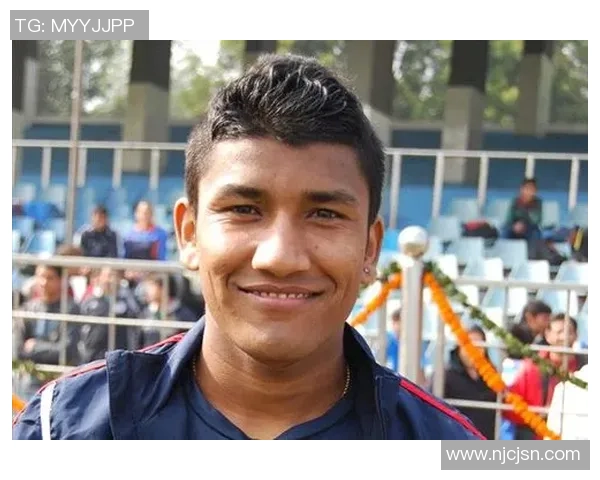 印度足球明星时尚穿搭解析展现个性与风格的完美结合